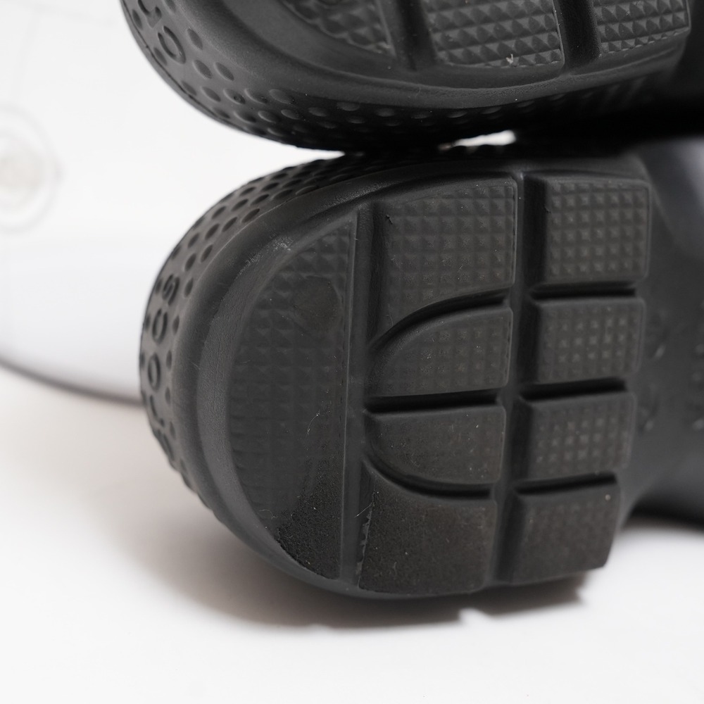 CROCS Women's Black Platform Sandals - Picture 13 of 14